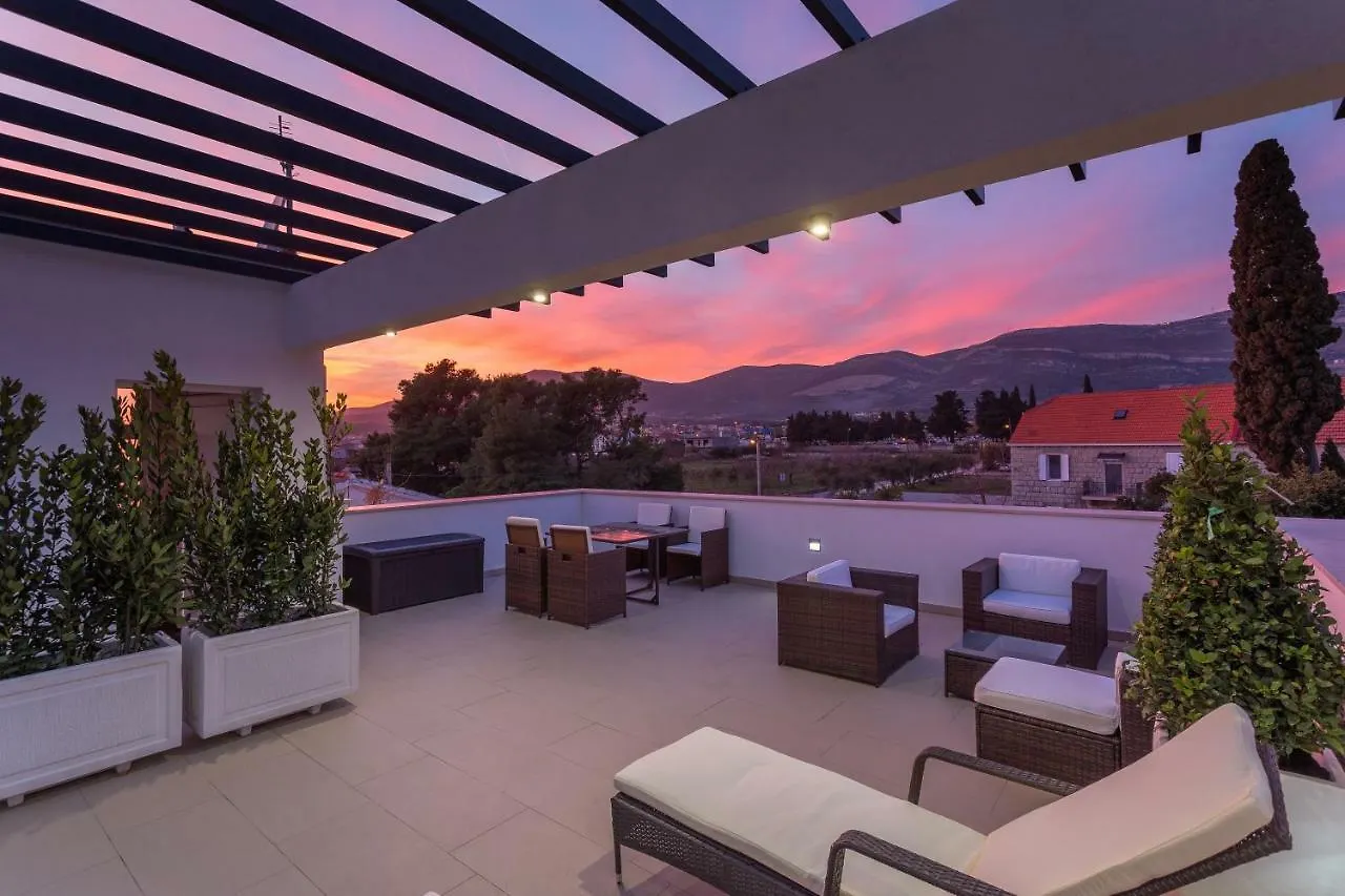 Apartment Villa Nicolina Kastela