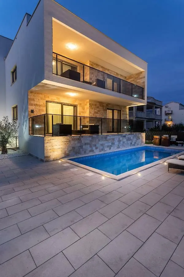 Villa Nicolina Kastela